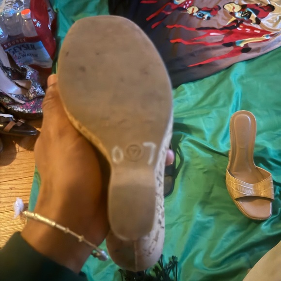 ALDO wedge faux crocodile - Picture 3 of 3